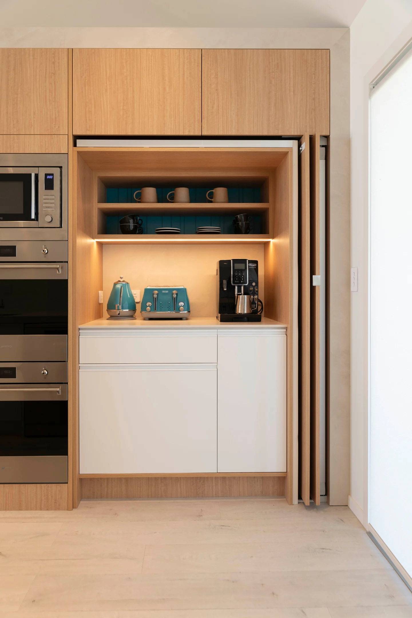 modern-kitchen-renovation-pukehina-bay-of-plenty Modern kitchen renovation with island bench in Pukehina, Bay of Plenty